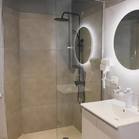 Suncity Tirana Апартаменты *